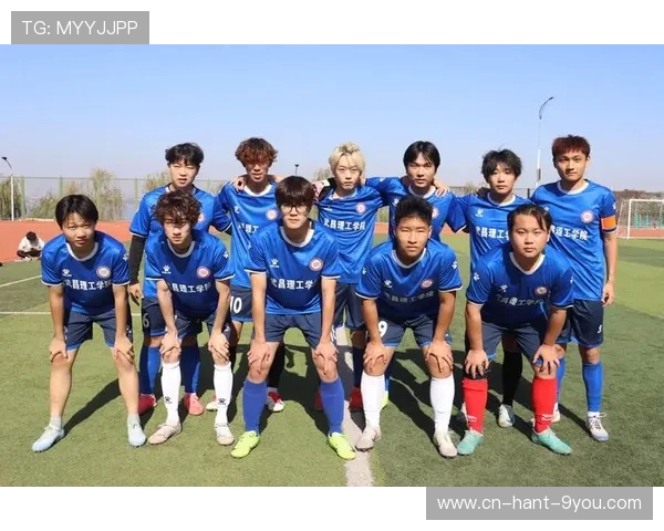 绿茵逐梦青春燃激情世界足坛巨星与球队荣耀争锋